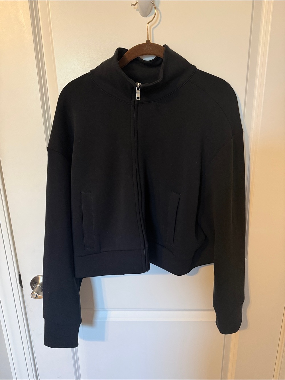 A New Day Women’s Cropped Zip-Up Jacket Black Mock Neck Scuba Medium